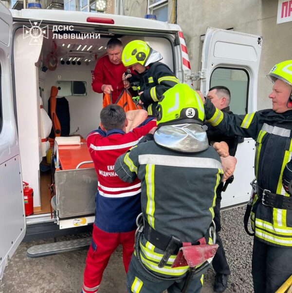 З квартири йшов різкий запах газу: на Львівщині врятували 64-річного чоловіка