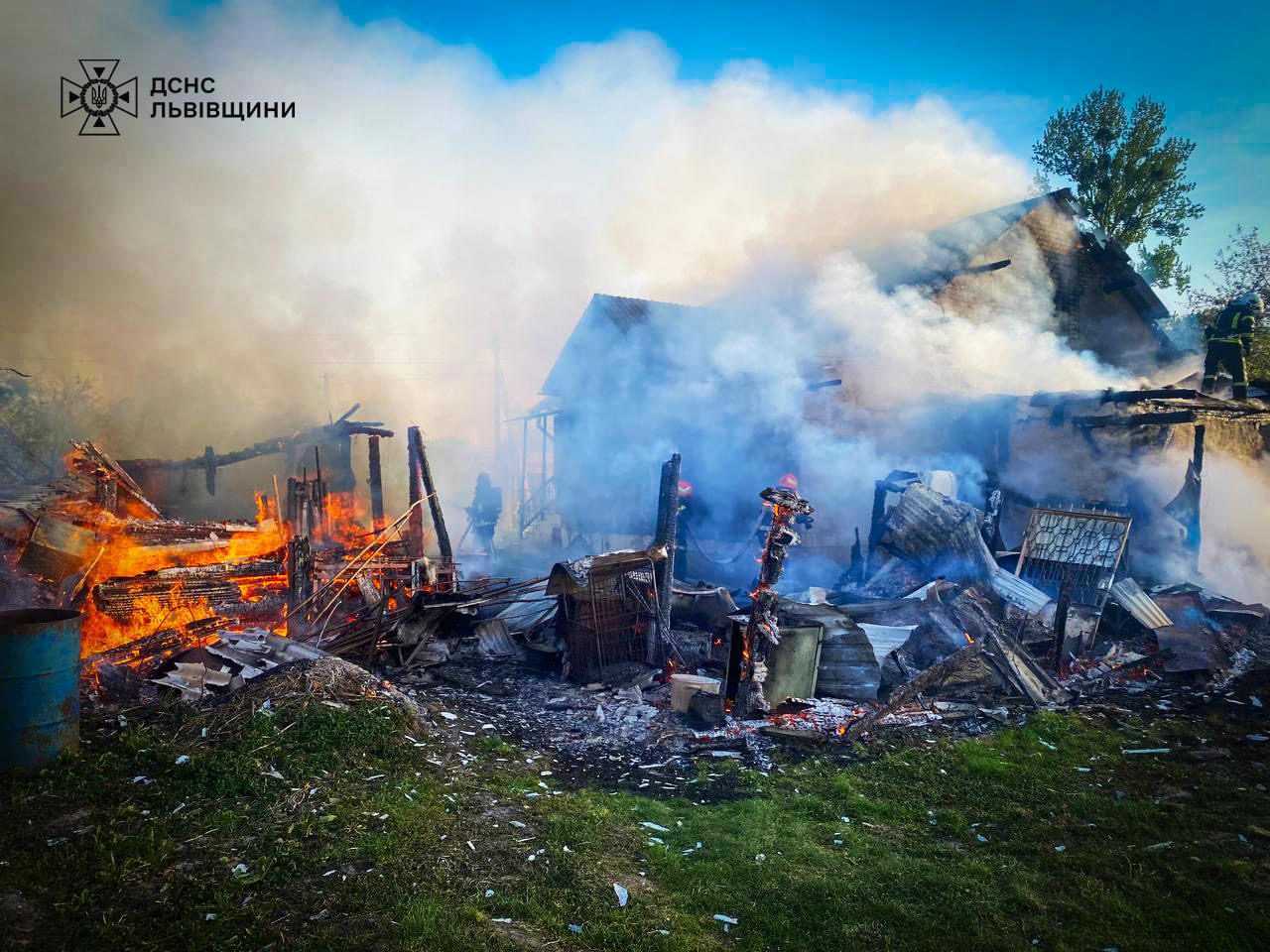 Під час пожежі у Львівському районі постраждав 45-річний чоловік