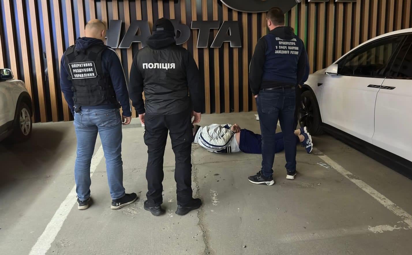 На Закарпатті ліквідували чергову схему незаконного перетину кордону: серед ухилянтів двоє львівʼян