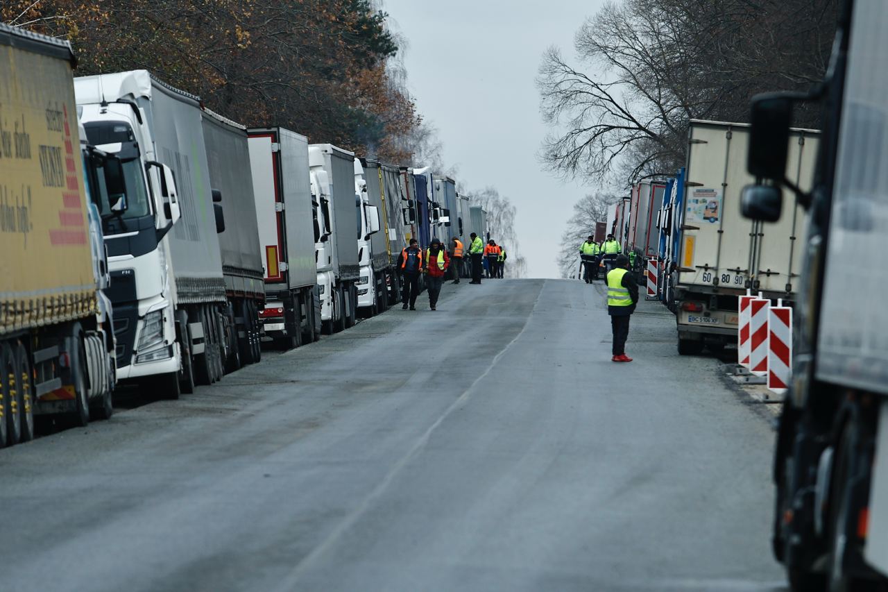 Відзавтра поляки відновлять блокаду ПП “Корчова-Краківець”