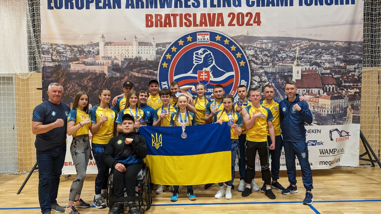 Спортсмени з Львівщини вибороли 10 медалей чемпіонату Європи з армрестлінгу
