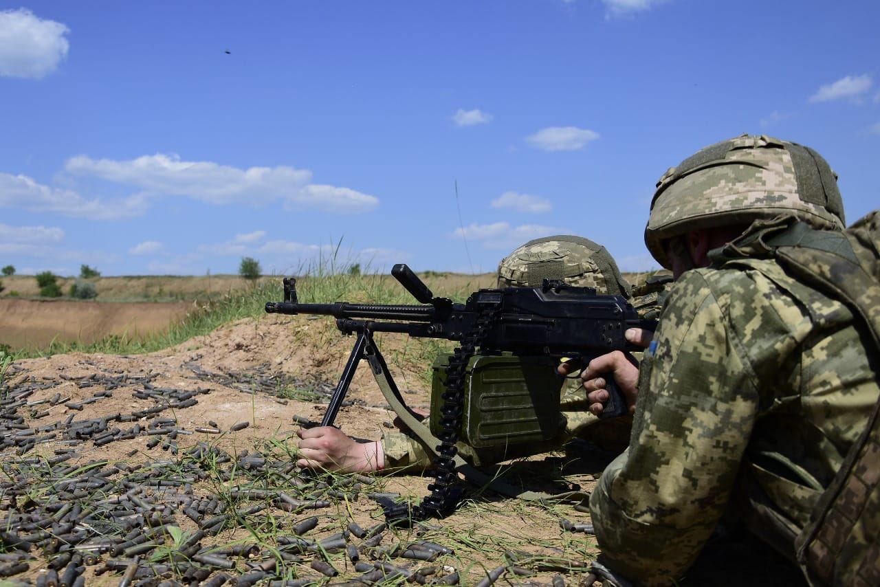 Втрати ворога: за добу Захисники знищили 22 танки, 22 ББМ і 58 артсистем росіян