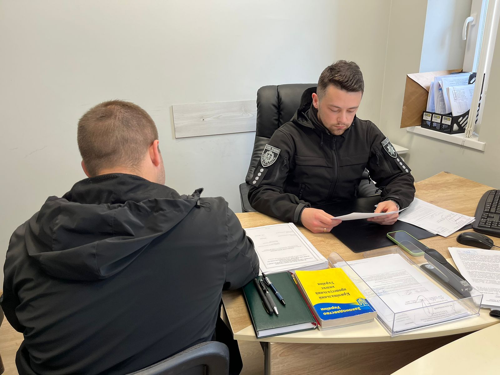 Видурив у клієнта 66 тисяч грн: у Львові повідомили про підозру “автомеханіку та постачальнику запчастин”