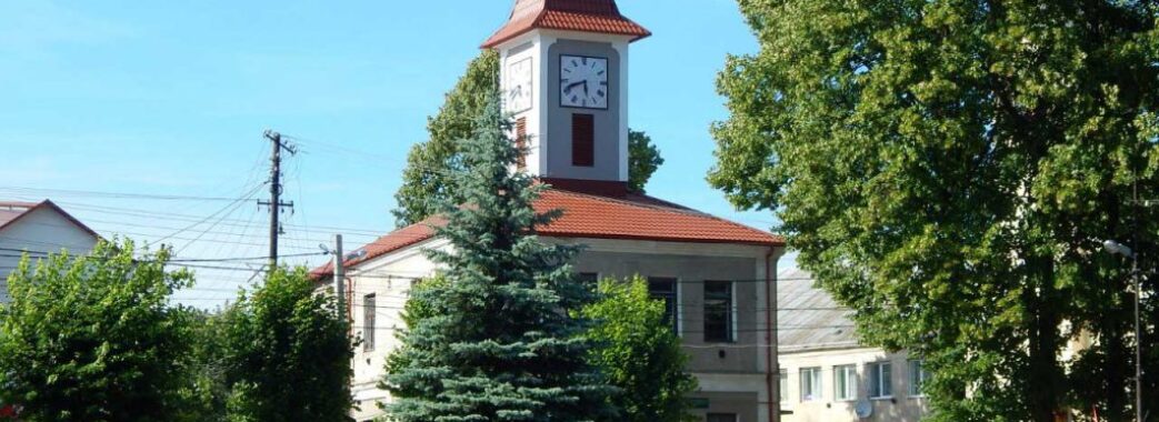 У Хирові пропонують скоротити заступника міського голови