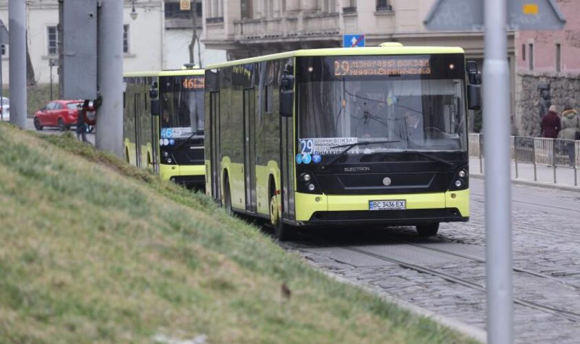 У Великодній понеділок громадський транспорт Львова курсуватиме за розкладом «суботнього дня»