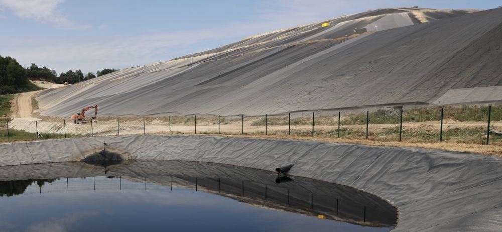 Технічну рекультивацію Грибовицького сміттєзвалища завершать протягом місяця (ВІДЕО)