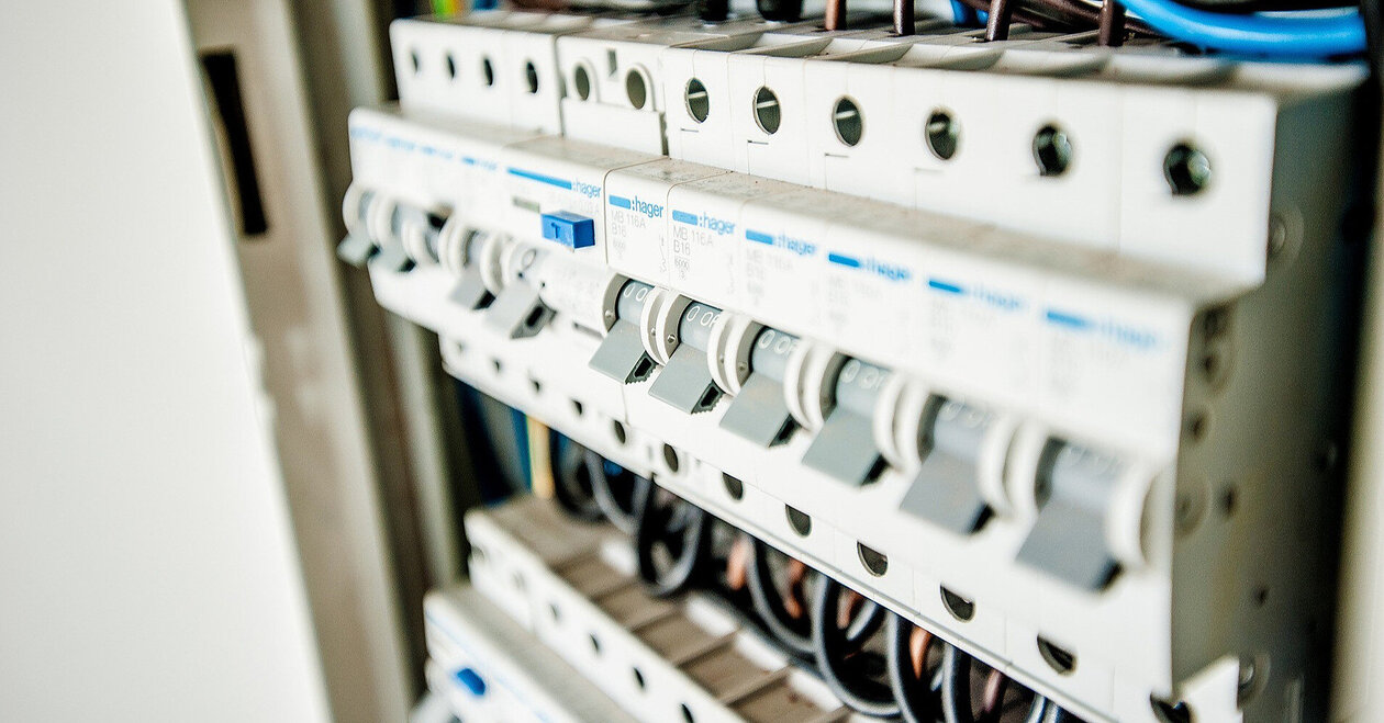 Погодинні відключення світла запровадять після 16:00, – Львівобленерго