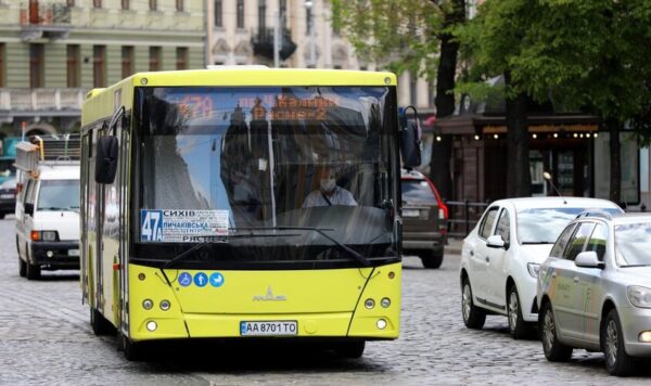 Зміни в транспорті на 12 травня: у Львові пройде напівмарафон “Не зупиняйся!”
