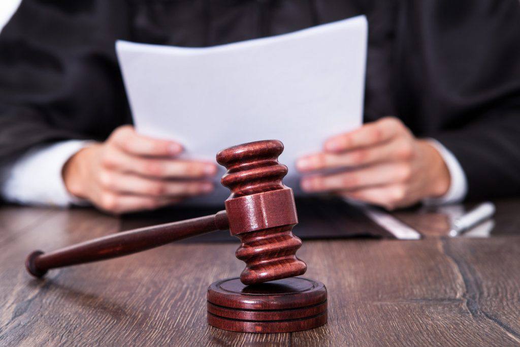 У Львові суд оштрафував чоловіка, який обіцяв вивезти військовозобов’язаного за кордон