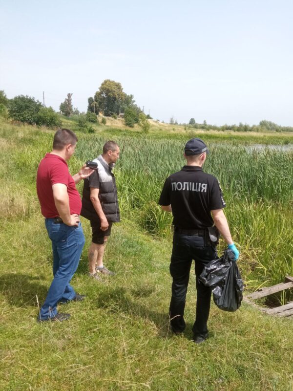 На Червоноградщині чоловік виловив раків на майже 100 тисяч грн: деталі