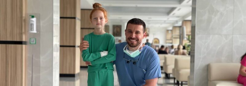 Львівські хірурги прооперували 6-річну дівчинку з аномально великими пальцями