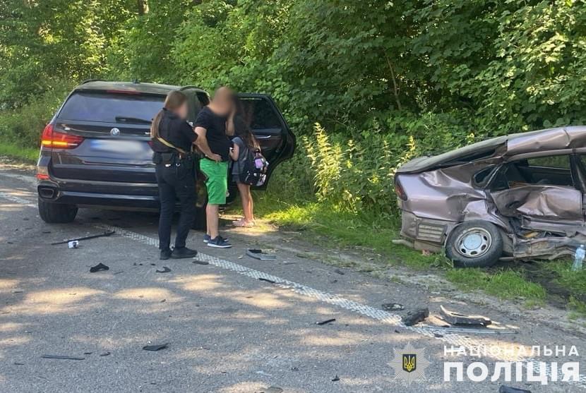 ДТП на автодорозі «Київ-Чоп»: травмований водій «Toyota Corolla»