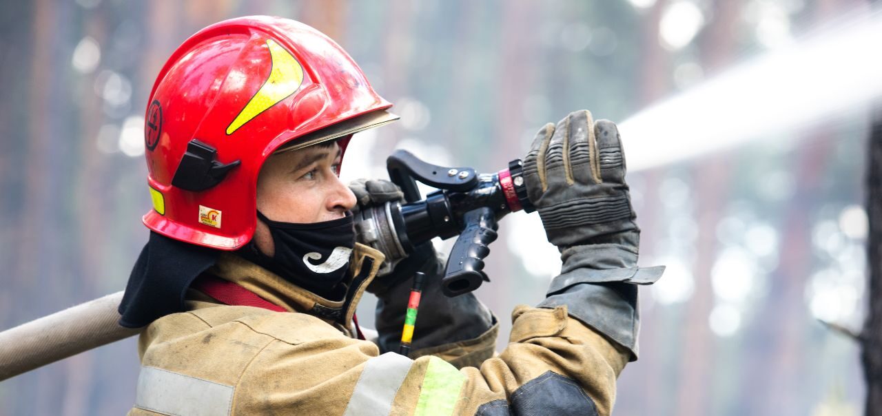 Вчора у Львові горіли легковик і електроскутер (ВІДЕО)