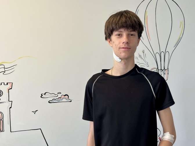 Львівські медики врятували хлопця, в якого виявили пухлину у критично важливій ділянці шиї