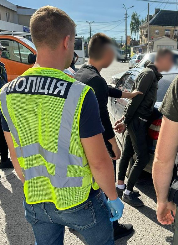 Двох мешканців Яворівщини підозрюють у торгівлі наркотиками