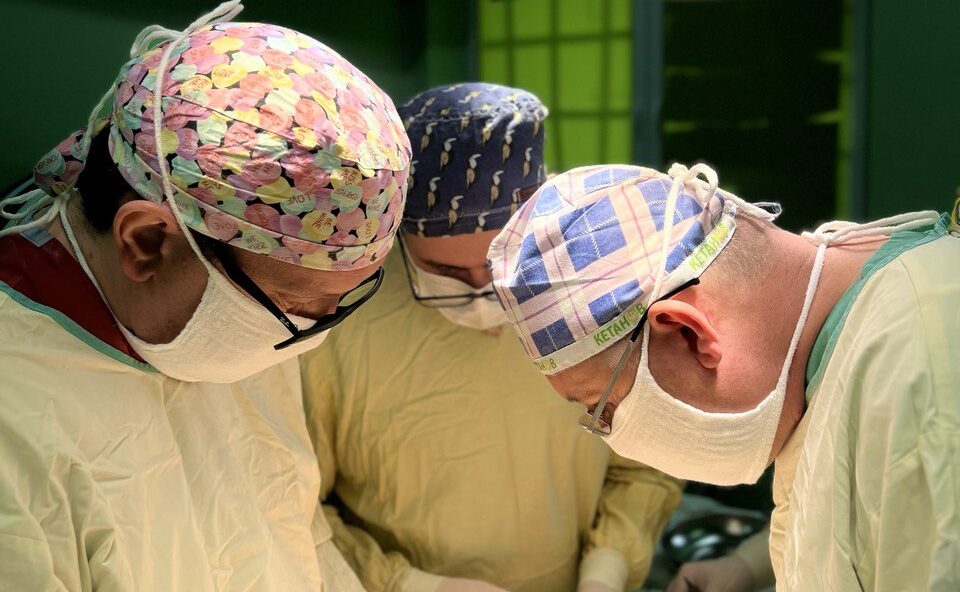 Львівські лікарі врятували життя дівчинці з рідкісною генетичною хворобою