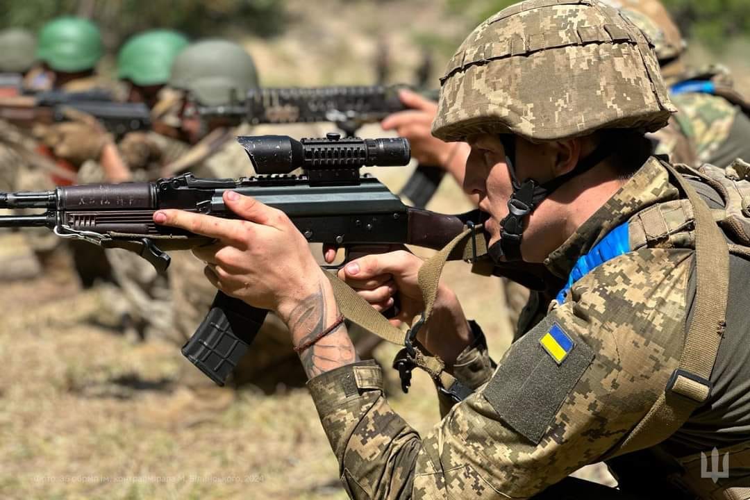 Втрати ворога: напередодні українські воїни знищили ще 1110 російських вояків та 59 артсистем ворога