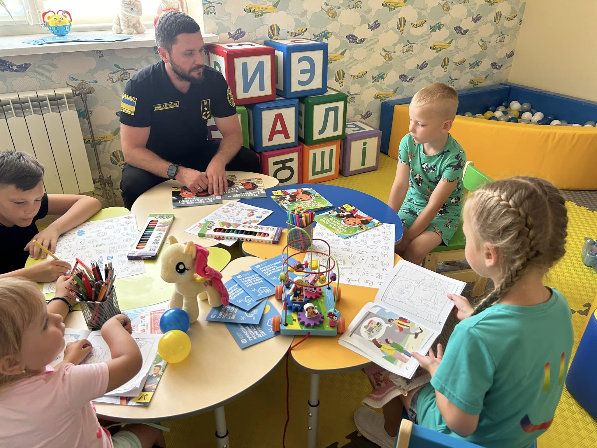 В одному пункті пропуску на Львівщині відкрили першу в історії «Кімнату матері і дитини»