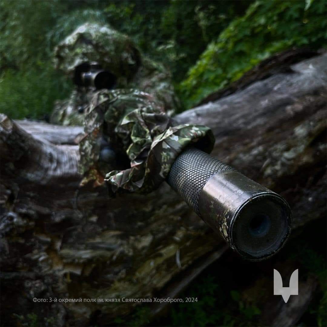 Втрати ворога: оборонці за минулу добу знищили 9 танків та 44 артсистеми противника