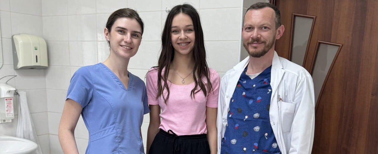 Львівські хірурги прооперували дівчину з рідкісною вродженою патологією