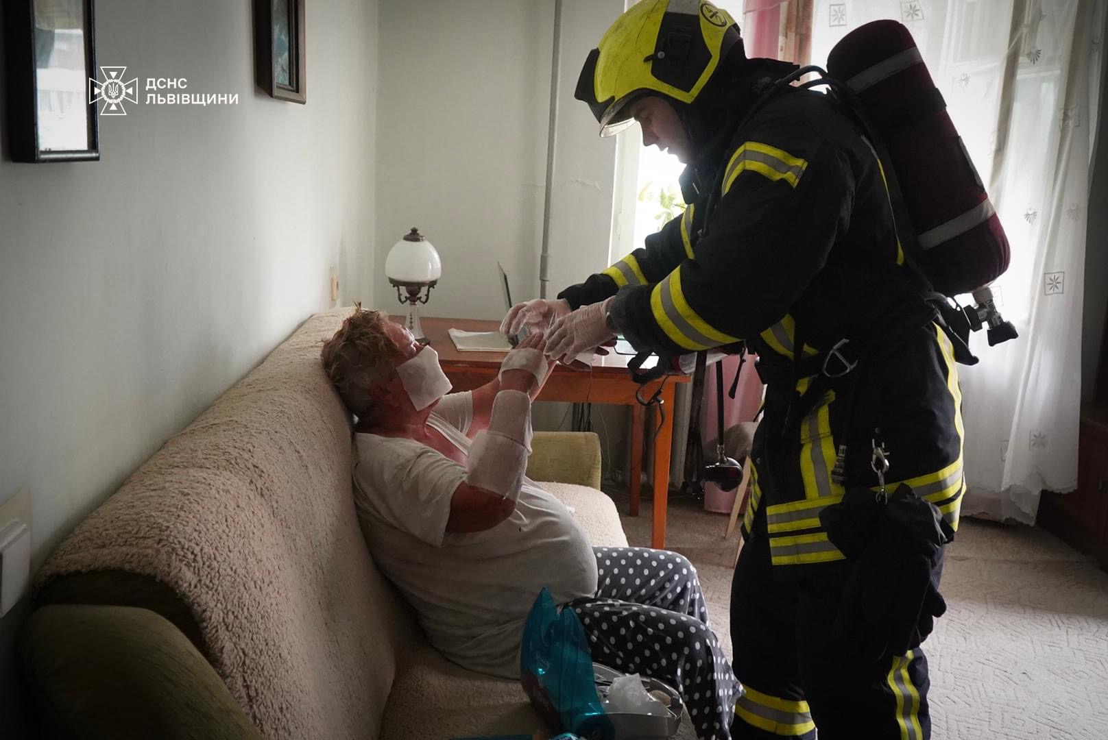 У Львові 75-річна жінка постраждала від вибуху газового пальника в квартирі