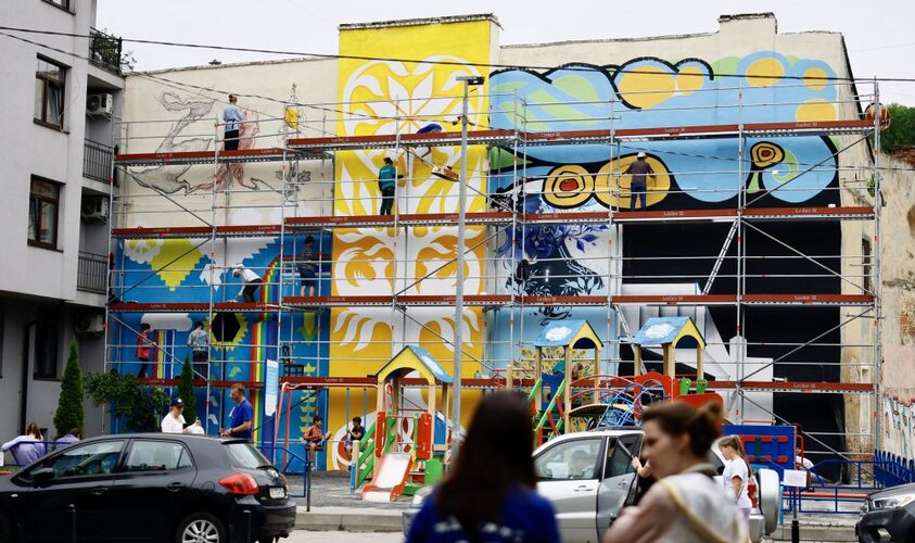 У Львові відкриють 20-метровий стінопис створений художниками різних країн світу