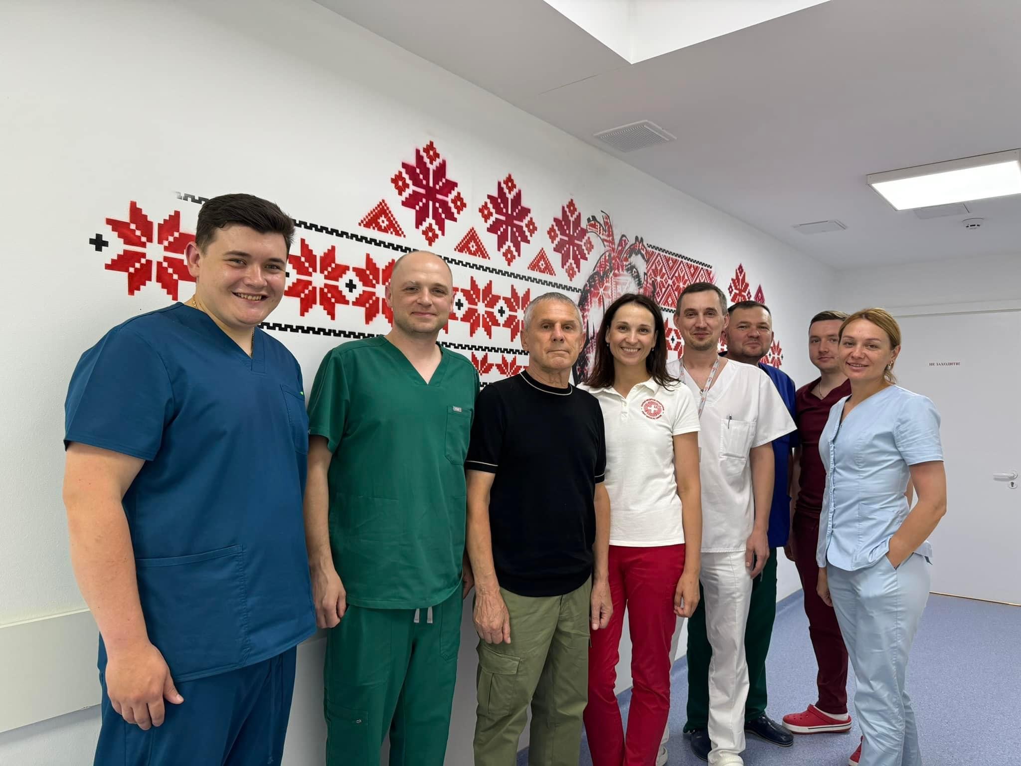 Львівські хірурги прооперували 65-річного чоловіка з аневризмою черевного відділу аорти