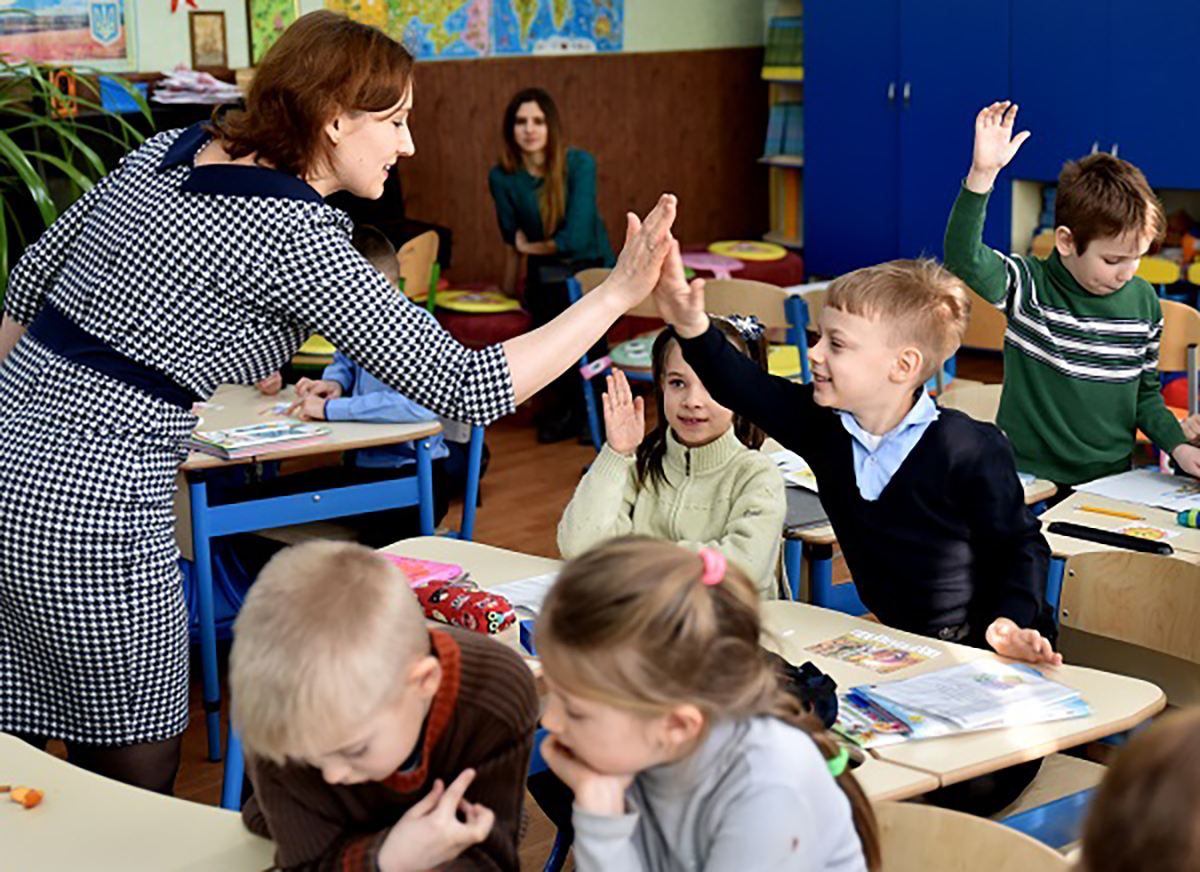 Львівські заклади освіти запрошують на роботу вчителів: перелік вакансій