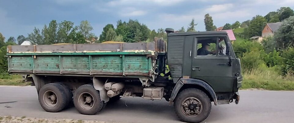 На Самбірщині «Камаз» збив 44-річного чоловіка