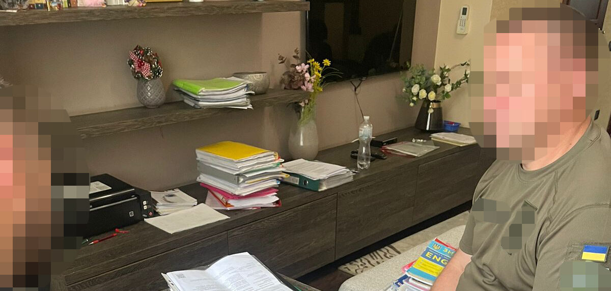 Купив ділянку в Брюховичах, квартиру у Львові та елітне авто: начальнику львівського КЕВ Анатолію Нанівському повідомили про підозру