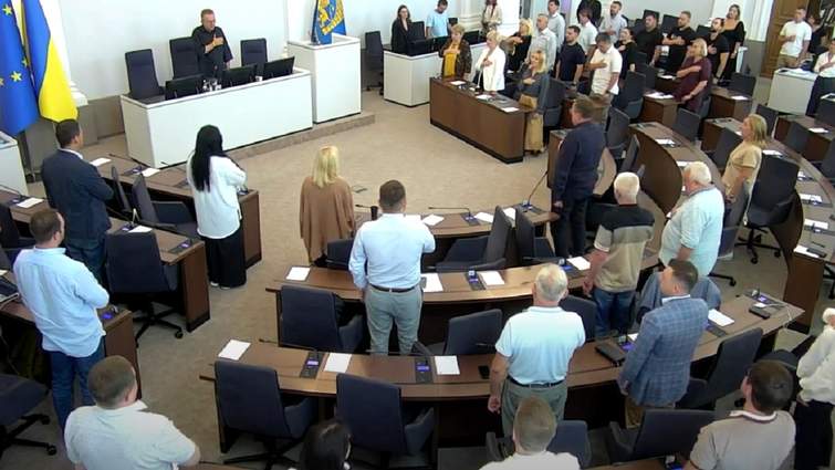 Близько половини депутатів трьох фракцій проігнорували сесію ЛМР: Садовий назвав їх дезертирами