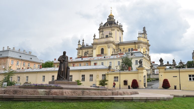 У Львові судитимуть підприємство, яке привласнило понад 300 тис грн під час реставрації Собору Святого Юра