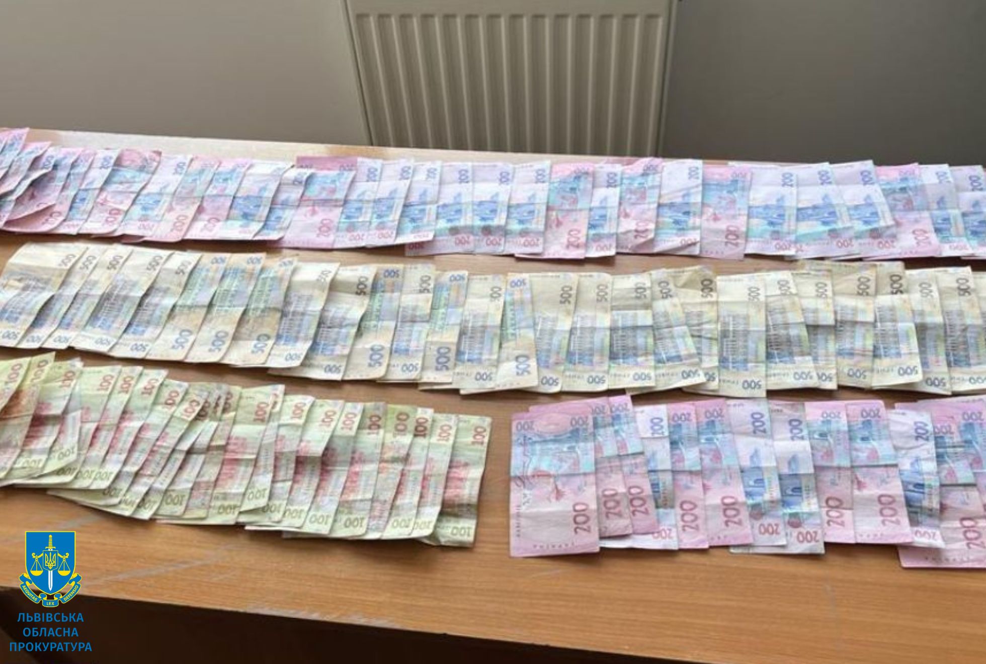 Колишню інспекторку митного поста “Рава-Руська” засудили до 6 років тюрми за хабар