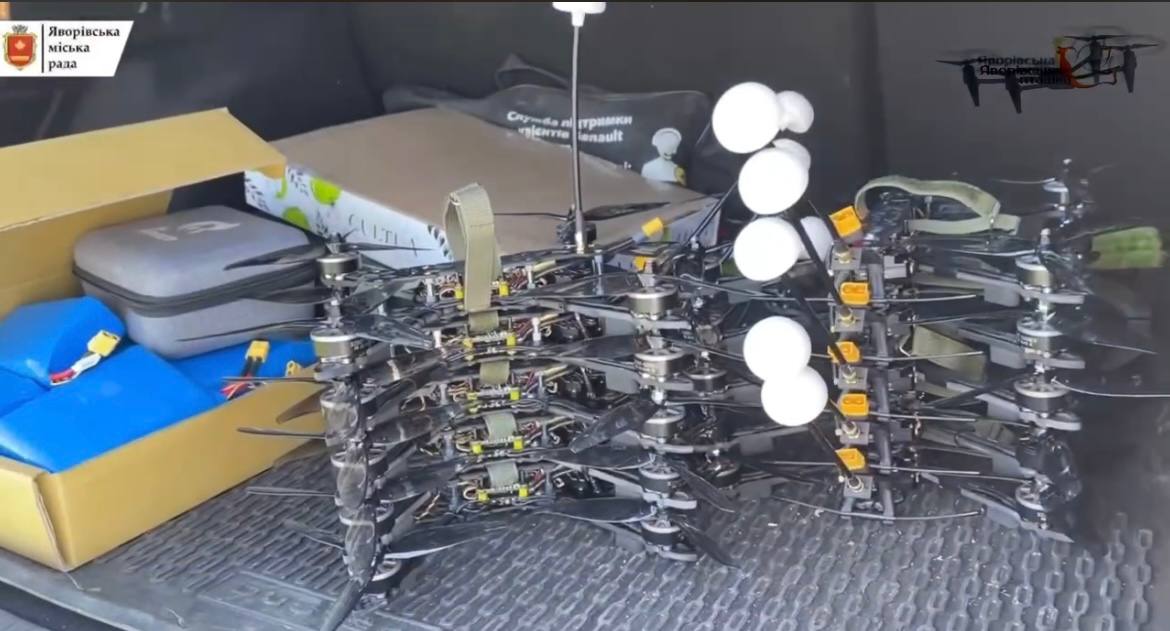 У Яворівській громаді за місяць зібрали майже 280 тисяч гривень на дрони для військових
