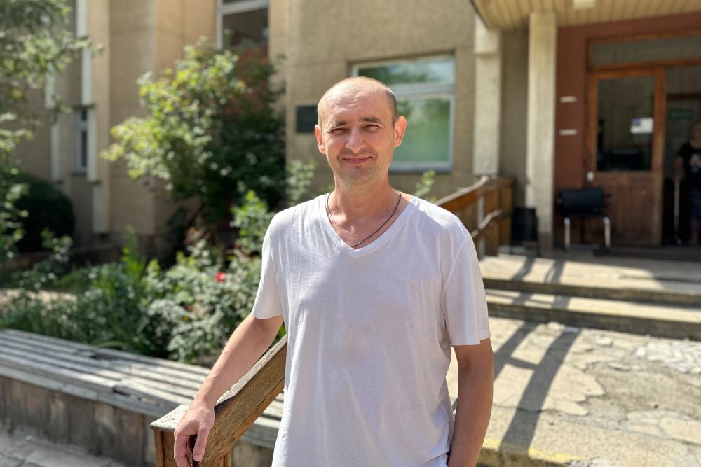 У Львові допомогли відновитись 46-річному Захиснику, якому уламок ворожого снаряду влучив у серце