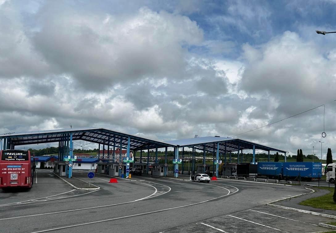 На одному з пунктів пропуску розпочали ремонт