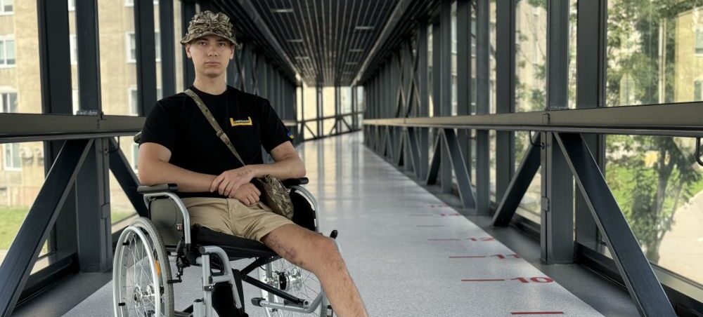 Хоче повернутись до своїх побратимів із 3-ї штурмової: у центрі UNBROKEN готується до протезування 19-річний захисник