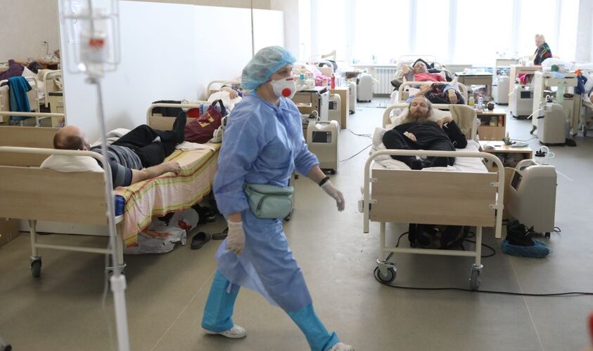 У Львові до лікарні потрапило немовля з коронавірусом: стан дитини – важкий