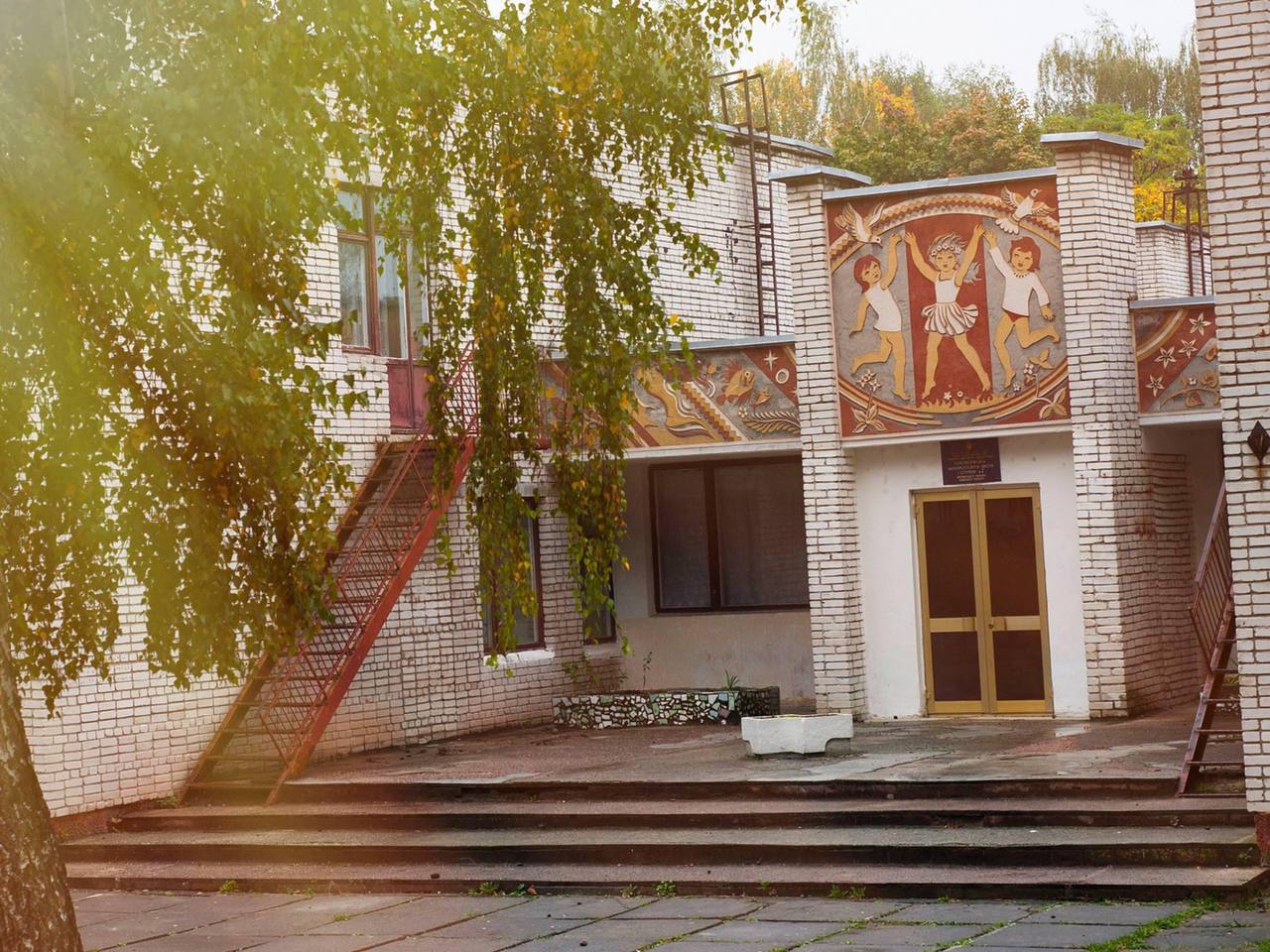 У Новояворівську за 1,3 мільйона гривень відремонтують туалети в школі