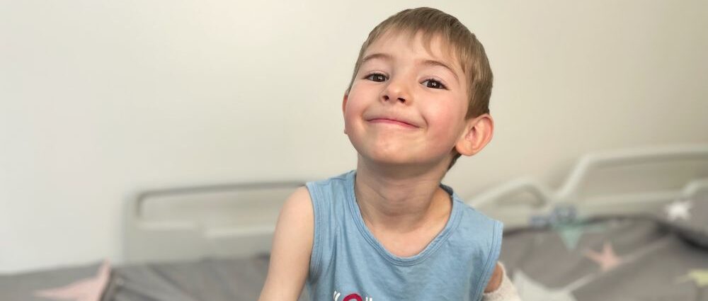 Львівські лікарі за революційною технологією пересадили шкіру 5-річному хлопчику з Вінниці