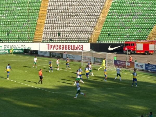 Львівські “Карпати” програли київському “Динамо” у третьому турі УПЛ (ФОТО)