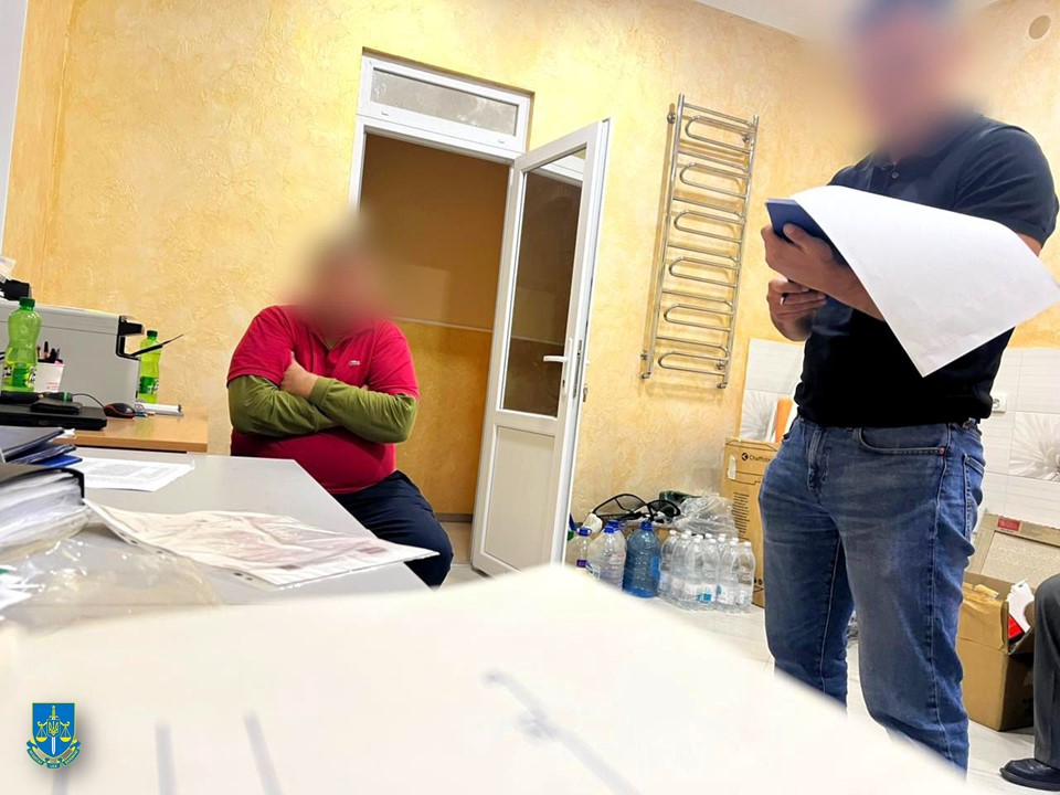 Змушував підлеглих красти пальне: на Львівщині затримали командира взводу