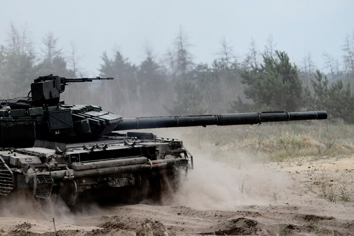 Втрати ворога: ЗСУ відмінусували ще 1400 росіян та 10 ворожих танків