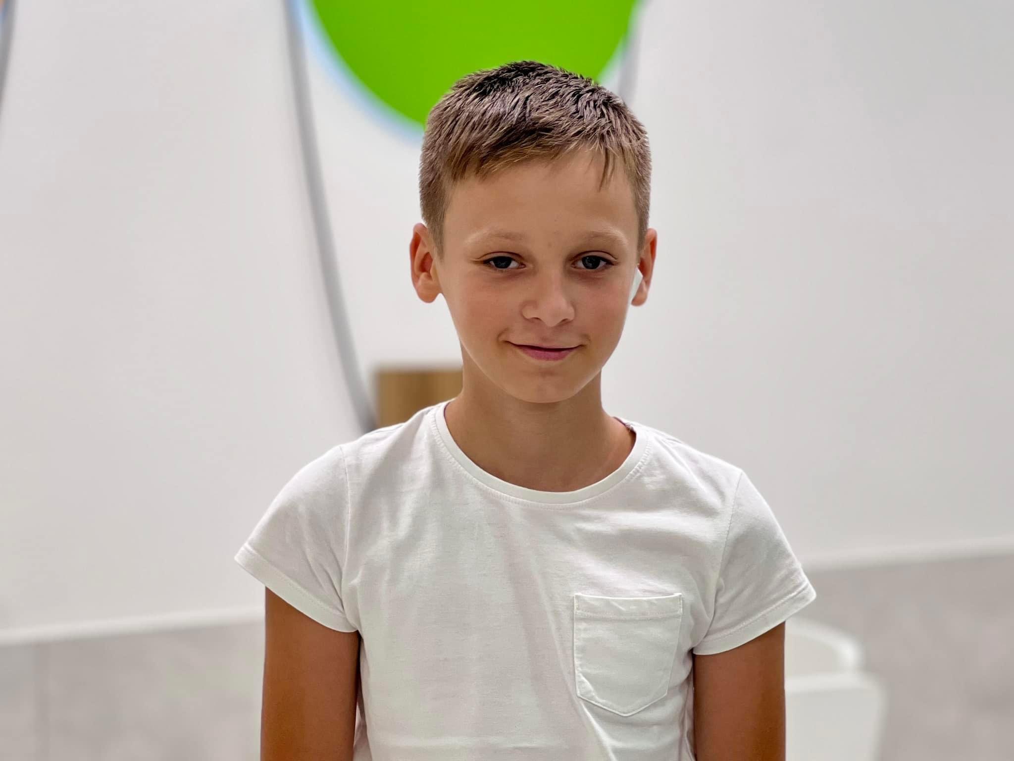 Львівські хірурги видалили рідкісну пухлину розміром, як перепелине яйце, з обличчя 11-річного хлопчика