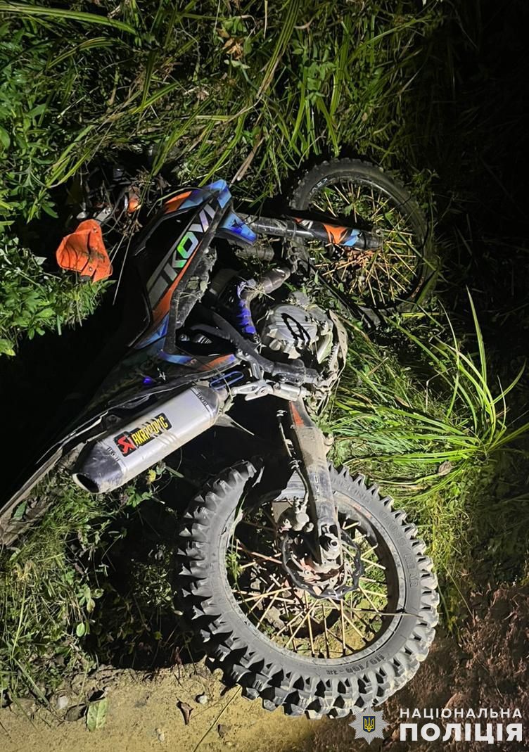 На Стрийщині керманич мотоцикла Kovi на смерть збив 53-річного пішохода