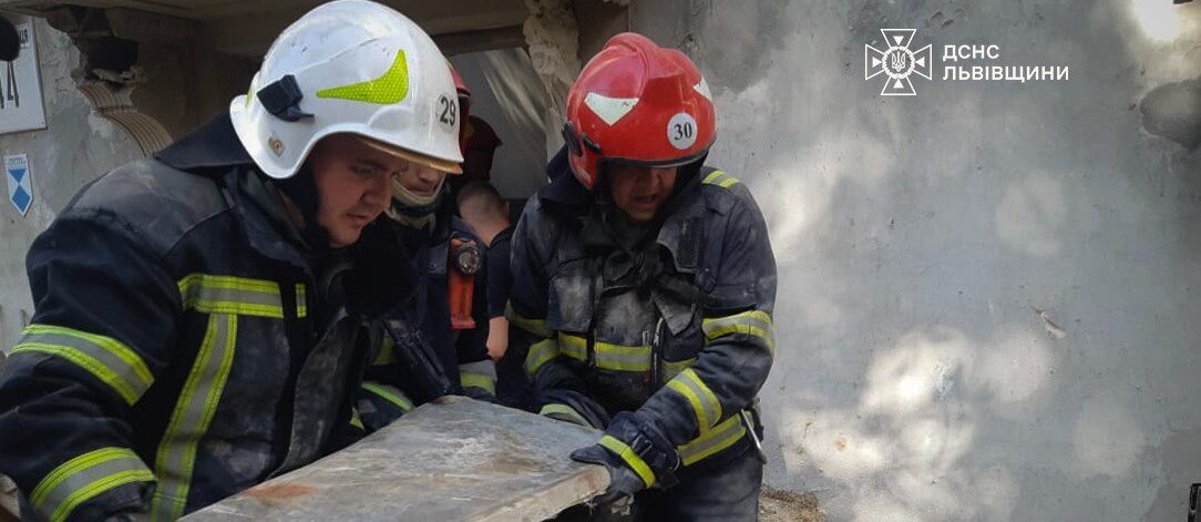 Розбір завалів у Львові завершено: 7 загиблих, серед них двоє дітей