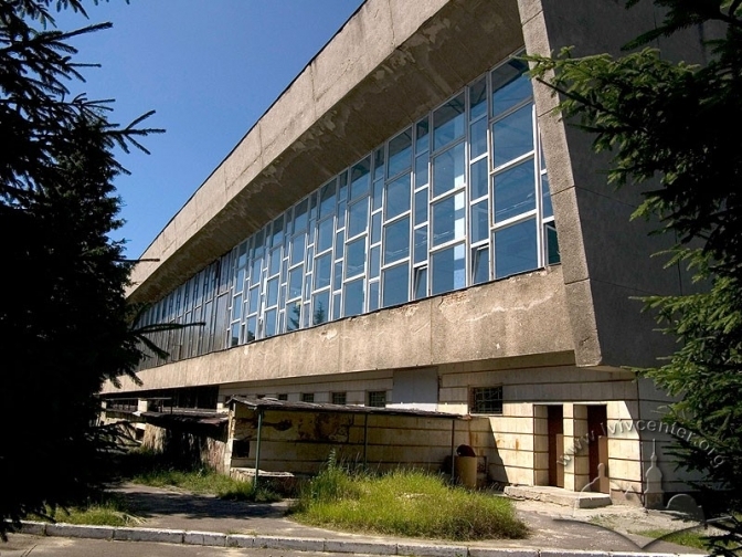 Облаштують укриття та приміщення басейну: у спорткомплексі ЛНУ проведуть ремонтні роботи за 34,5 млн гривень