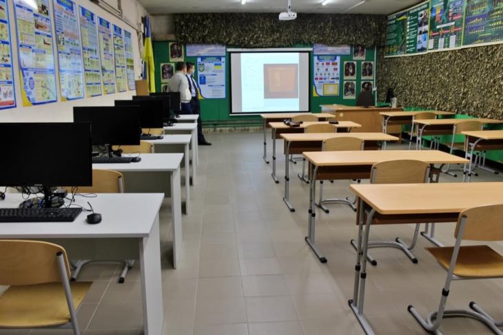 У школі на Самбірщині за 200 тисяч гривень відремонтують кабінет “Захист України”