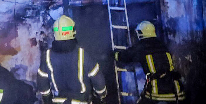 В Новояричівську лікарню госпіталізували 61-річного чоловіка, який ледь не згорів у закинутій будівлі