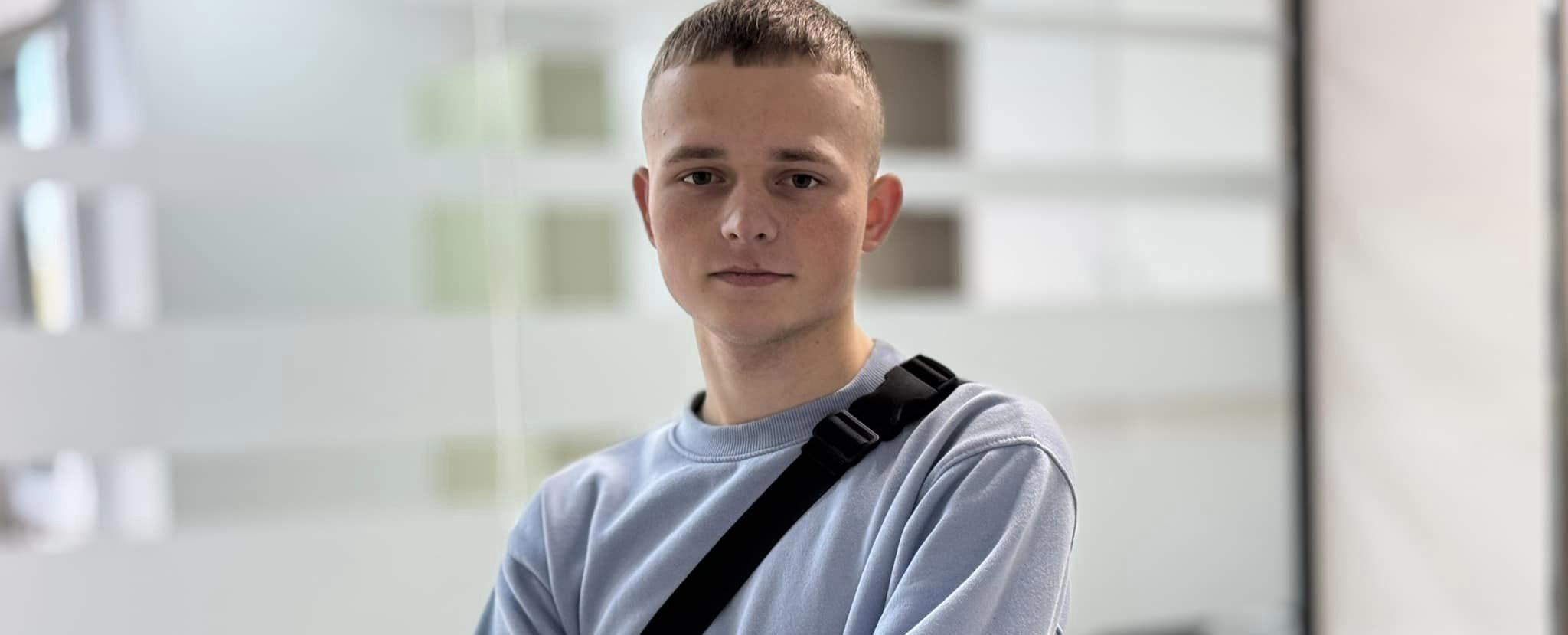 Львівські медики відновили кисть 19-річному хлопцю, порізану бензопилою